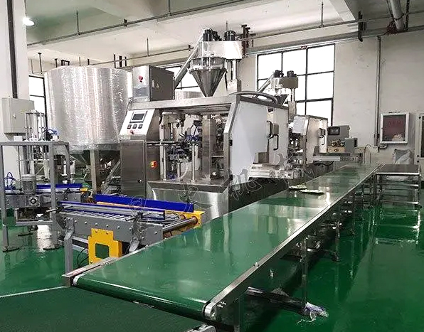 自動化包裝機械設(shè)備車間